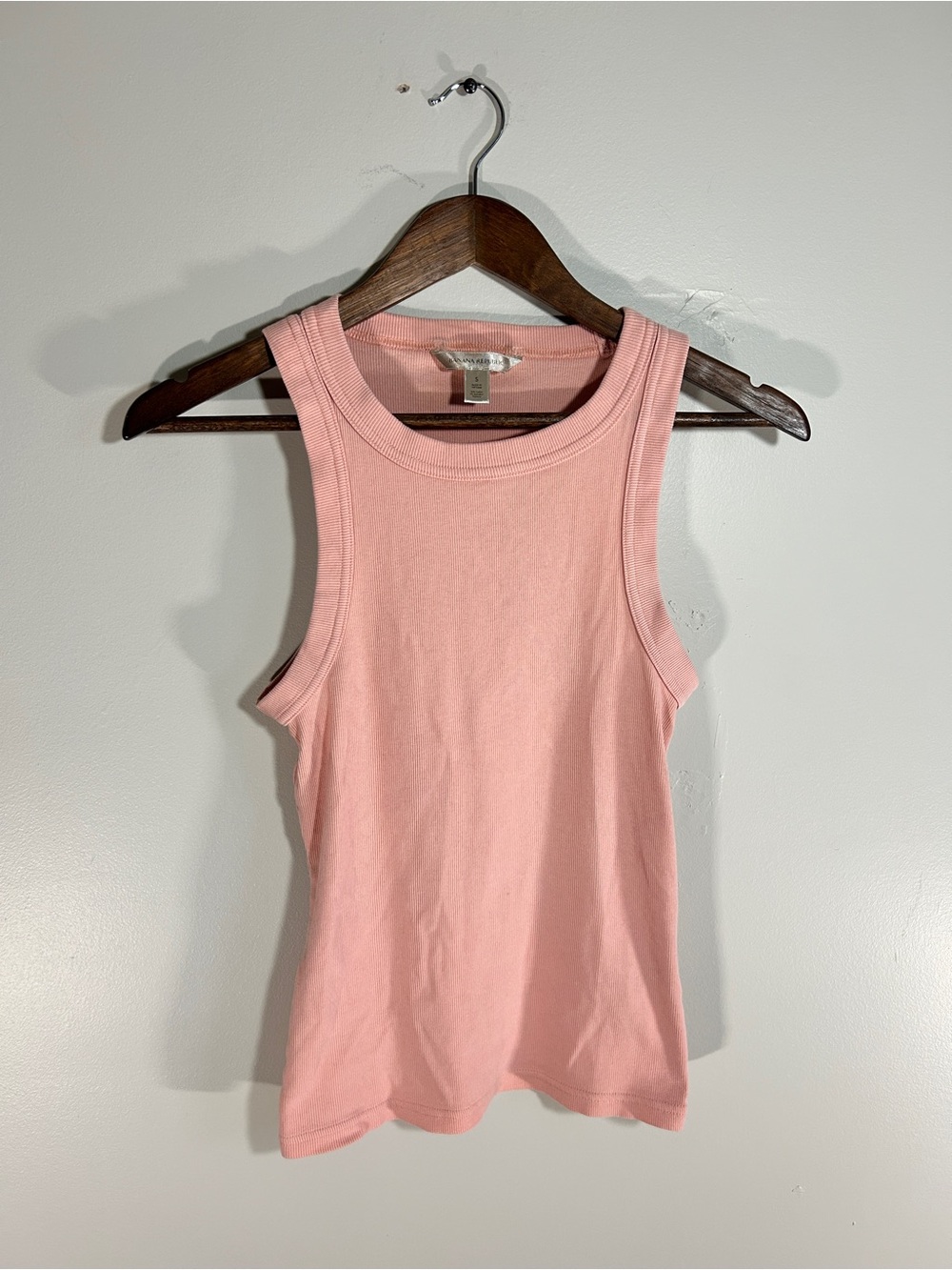 Banana Republic Pink Ribbed Racerback Tank Top - Women